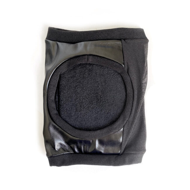 black-fabric-sticky-knee-pads2
