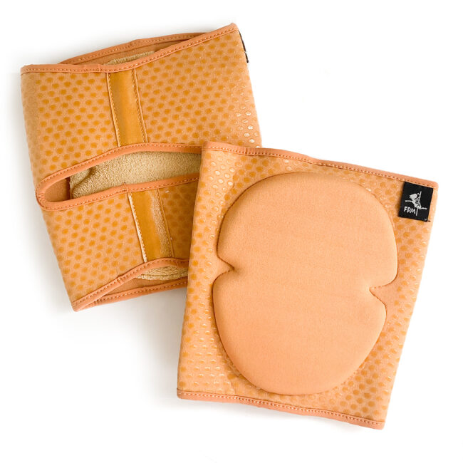 sticky-knee-pads-for-pole-dancing-beige