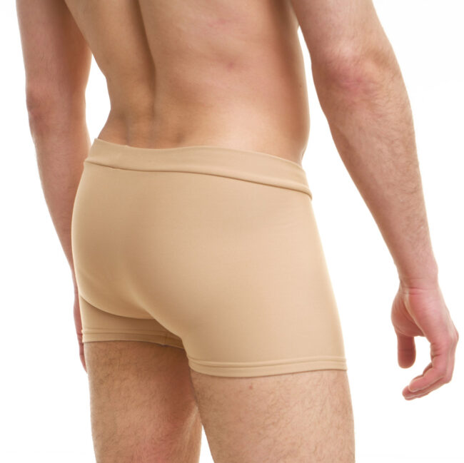 v0ls753nqd.Mike-man-shorts-nude-3.jpg