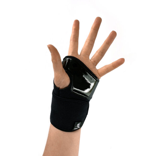 wrist-wrap-pole-dancing-palm-protection-hand-web