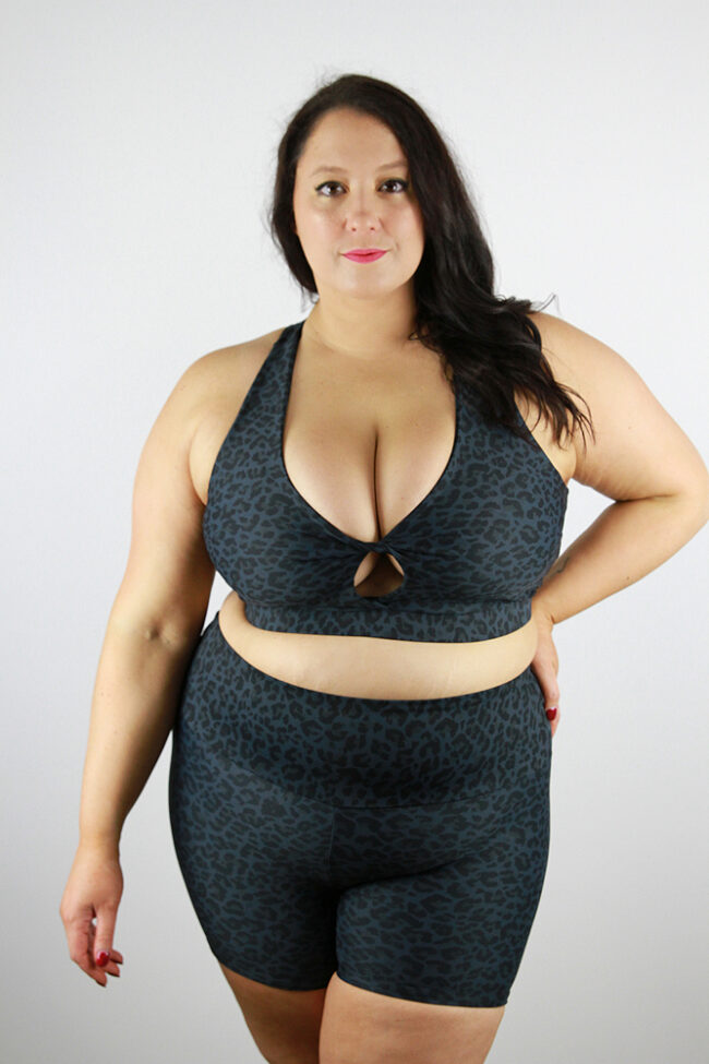 Carbon-Animal-Knot-Sports-Bra-Plus-Size-suii.jpg